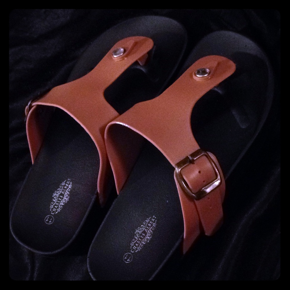 Charles Albert Sandals 💕